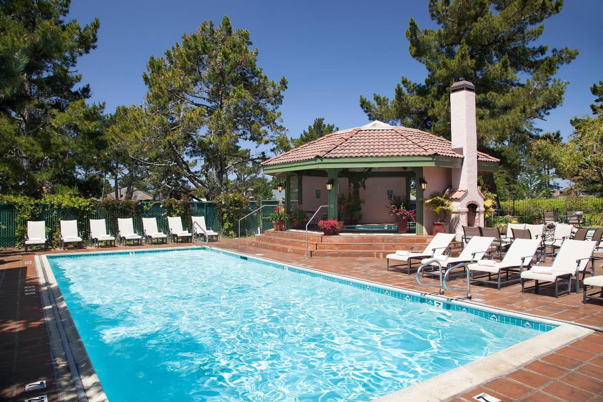 Half Moon Bay Lodge