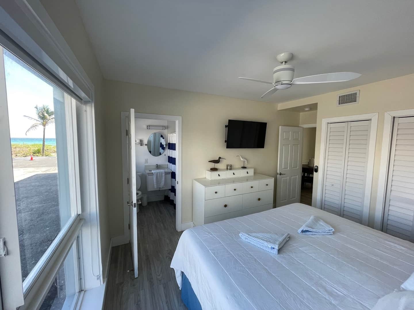Shore View Hotel