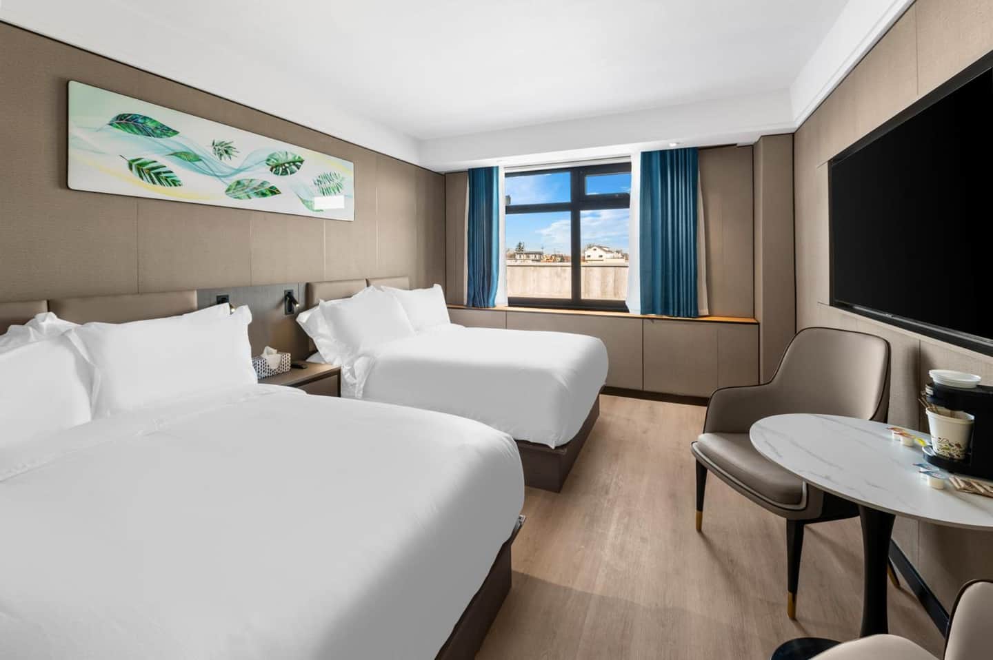 LY New York Hotel
