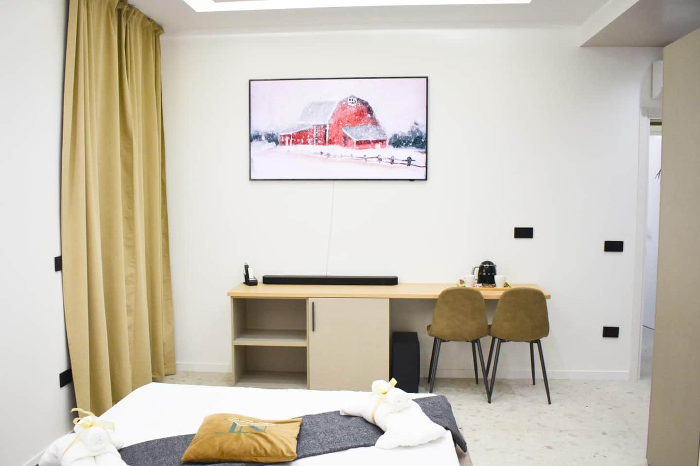 Napolitano Rooms