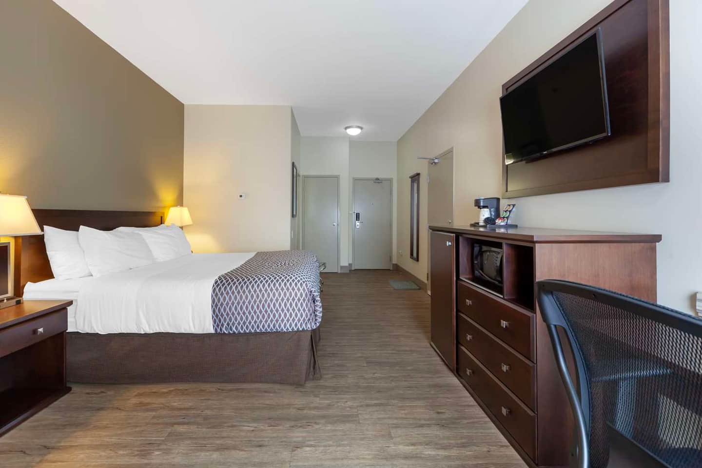 Best Western High Road Inn