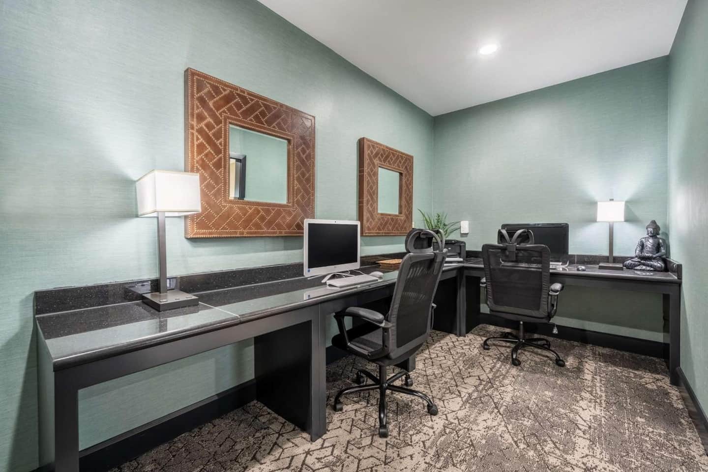 Huntsville Inn & Suites