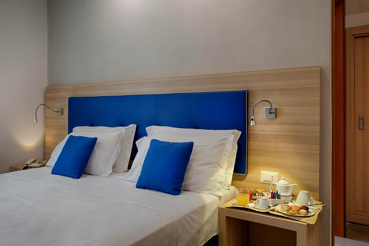 American Hotel