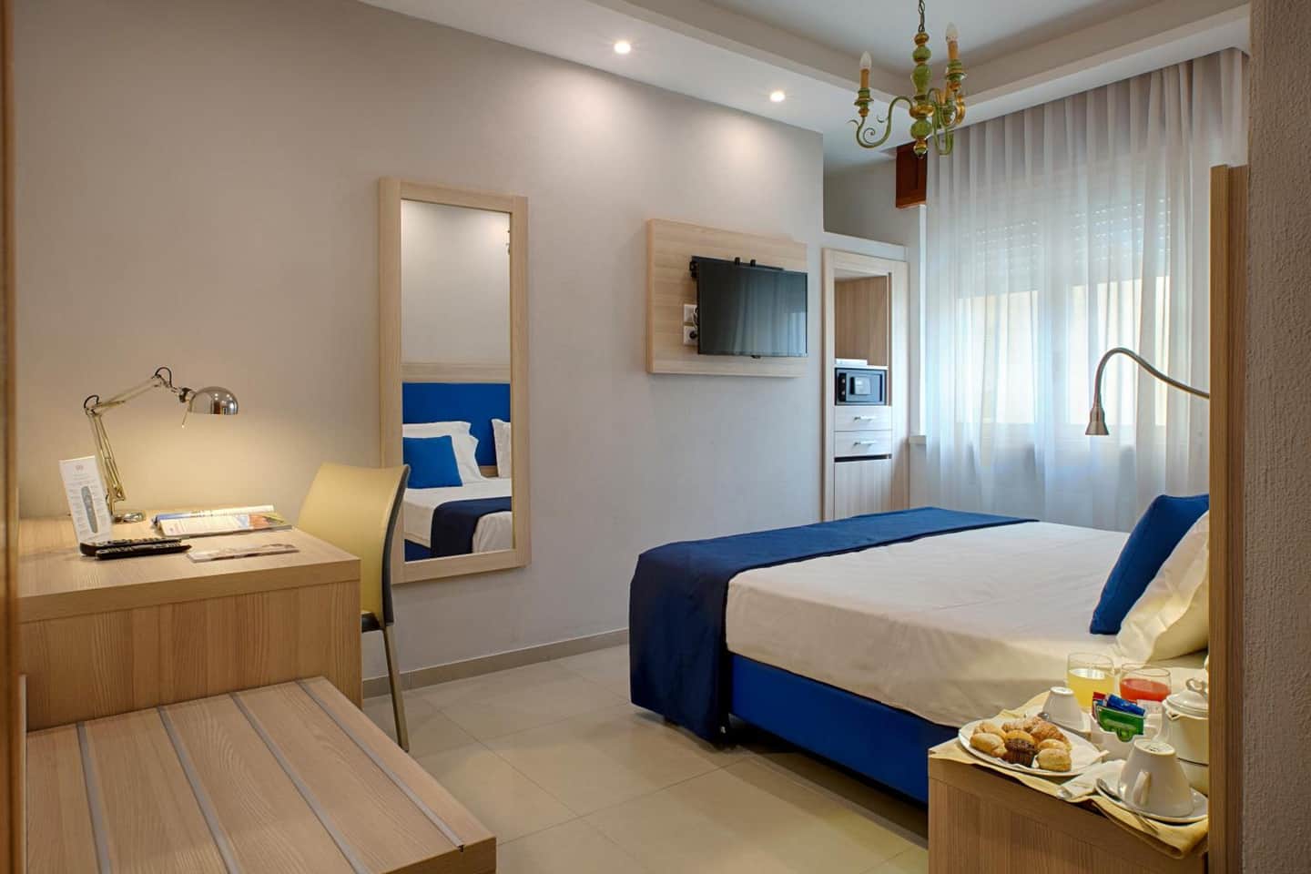American Hotel