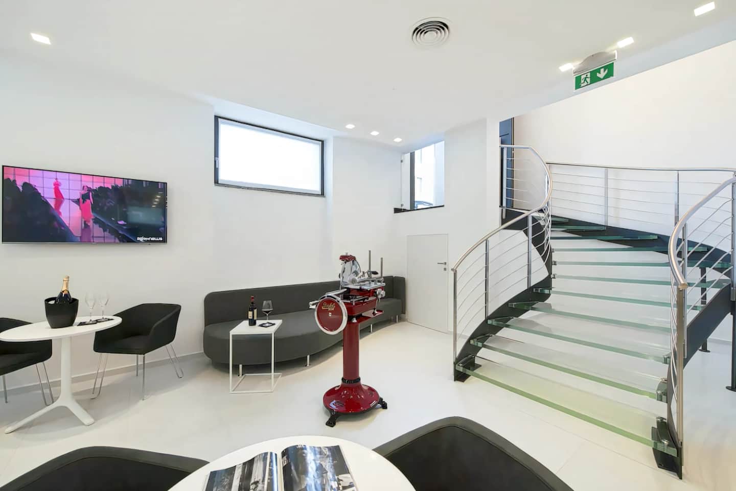 Mia Aparthotel
