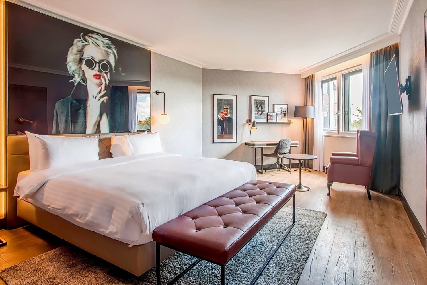 Radisson RED Heathrow