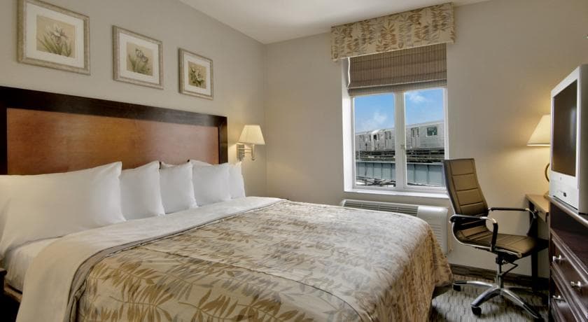 Days Inn Long Island City