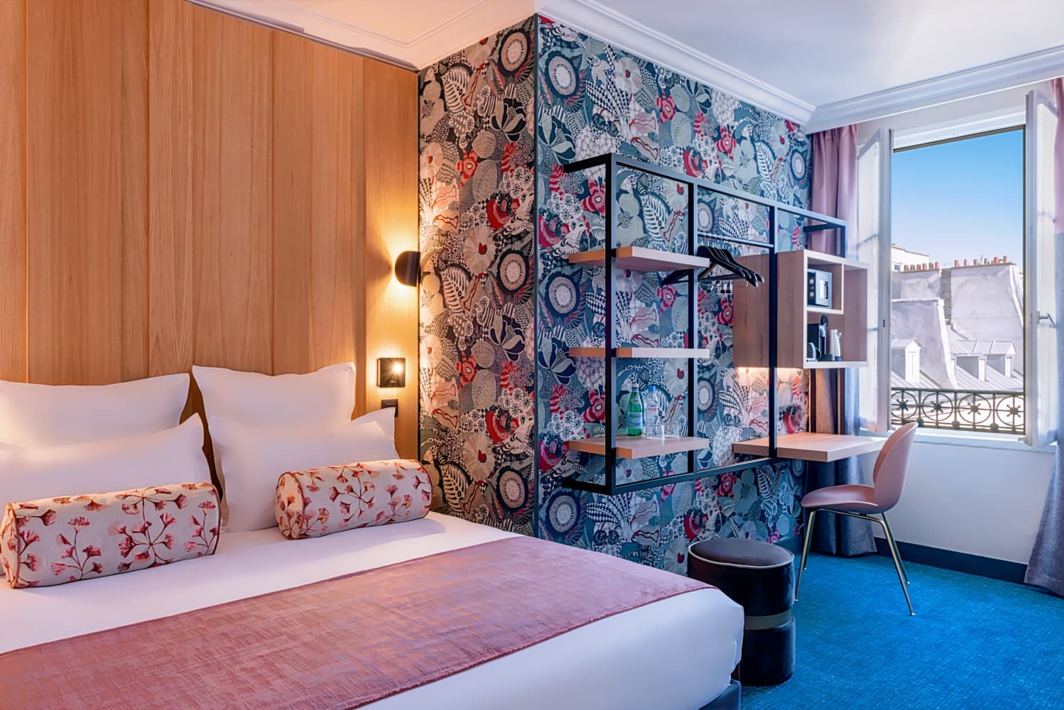 Leonardo Boutique Paris Opera