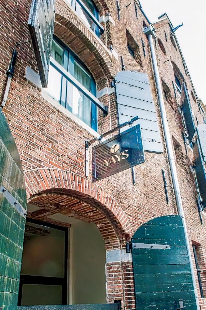 AYS Amsterdam Salthouse Canal