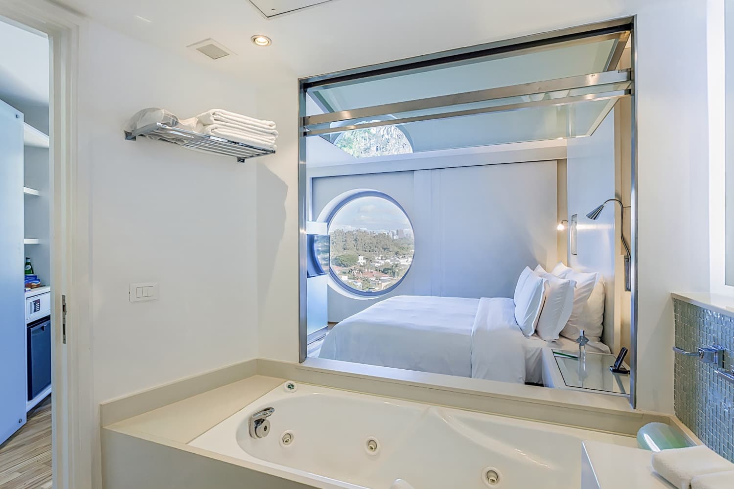 Hotel Unique