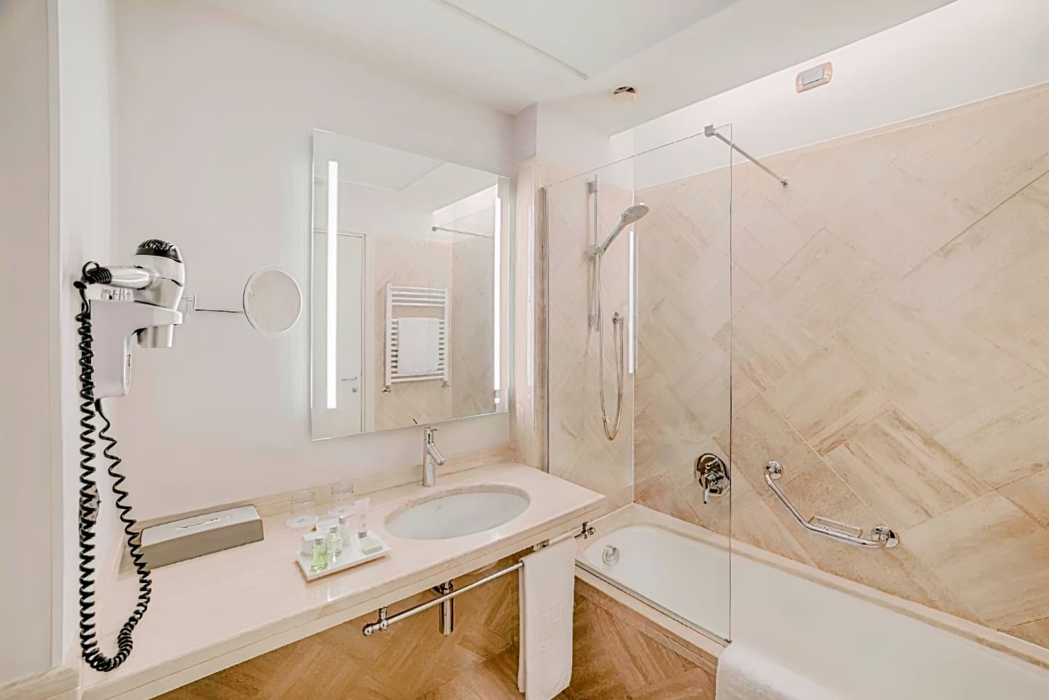 NH Roma Villa Carpegna