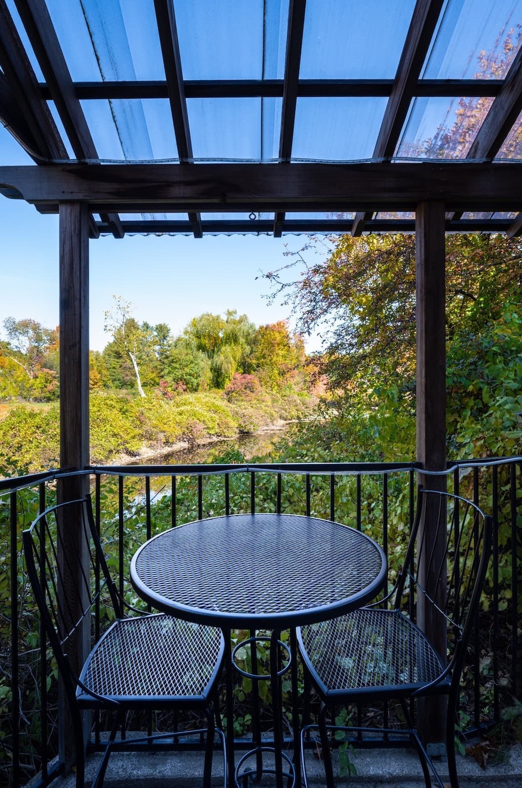 Riverhouse By Weekender