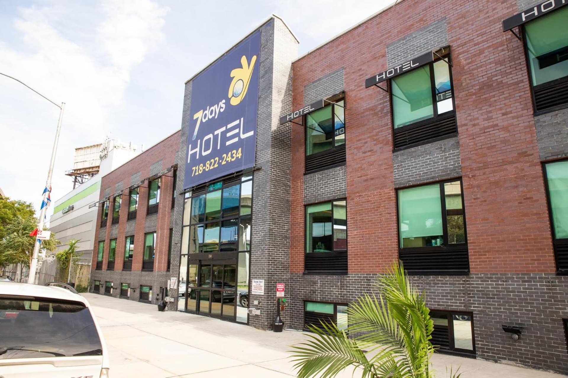 7 Days Hotel Bronx