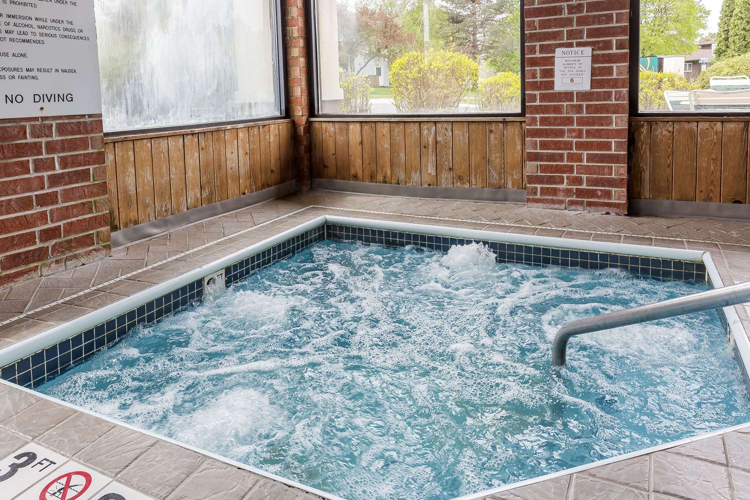 Quality Inn Sycamore - DeKalb