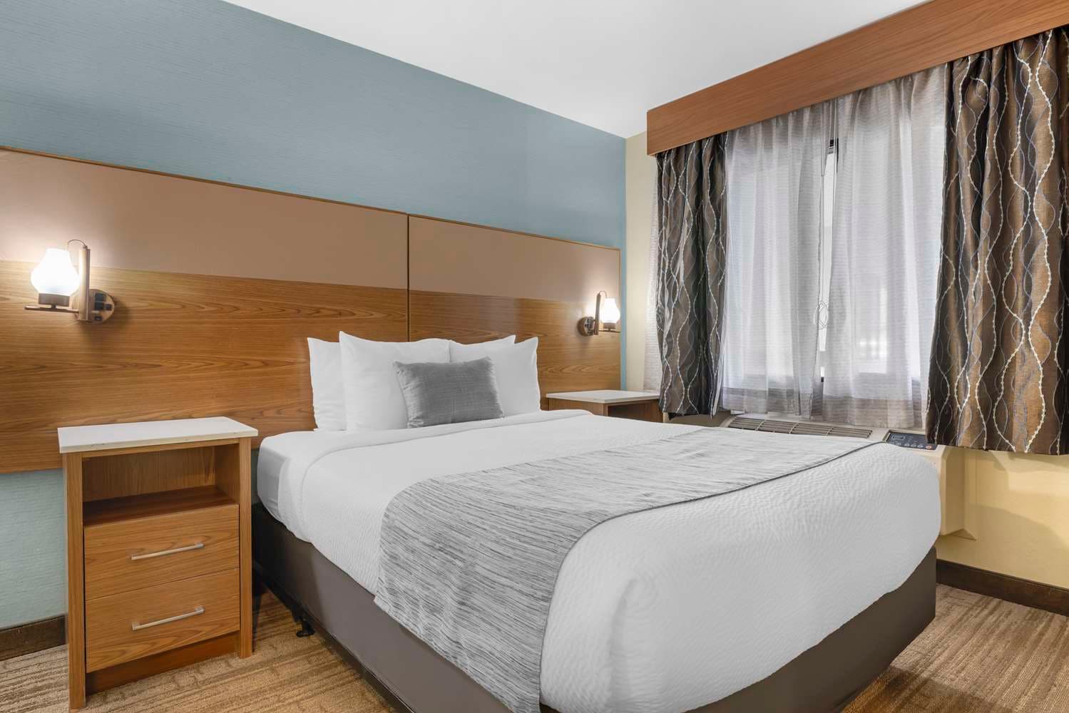 Best Western Carlsbad by the Sea