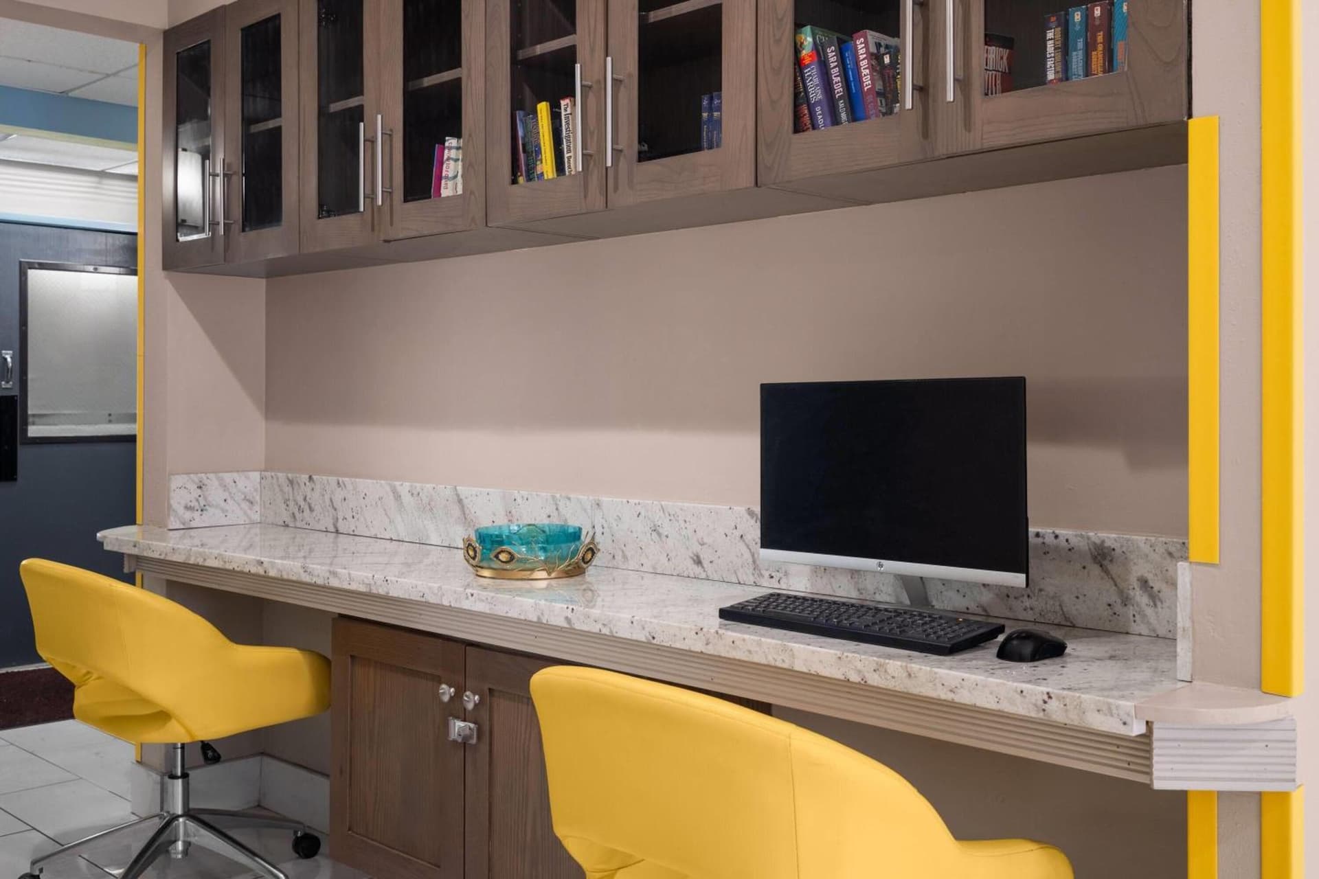 Days Inn & Suites by Wyndham Airport Albuquerque