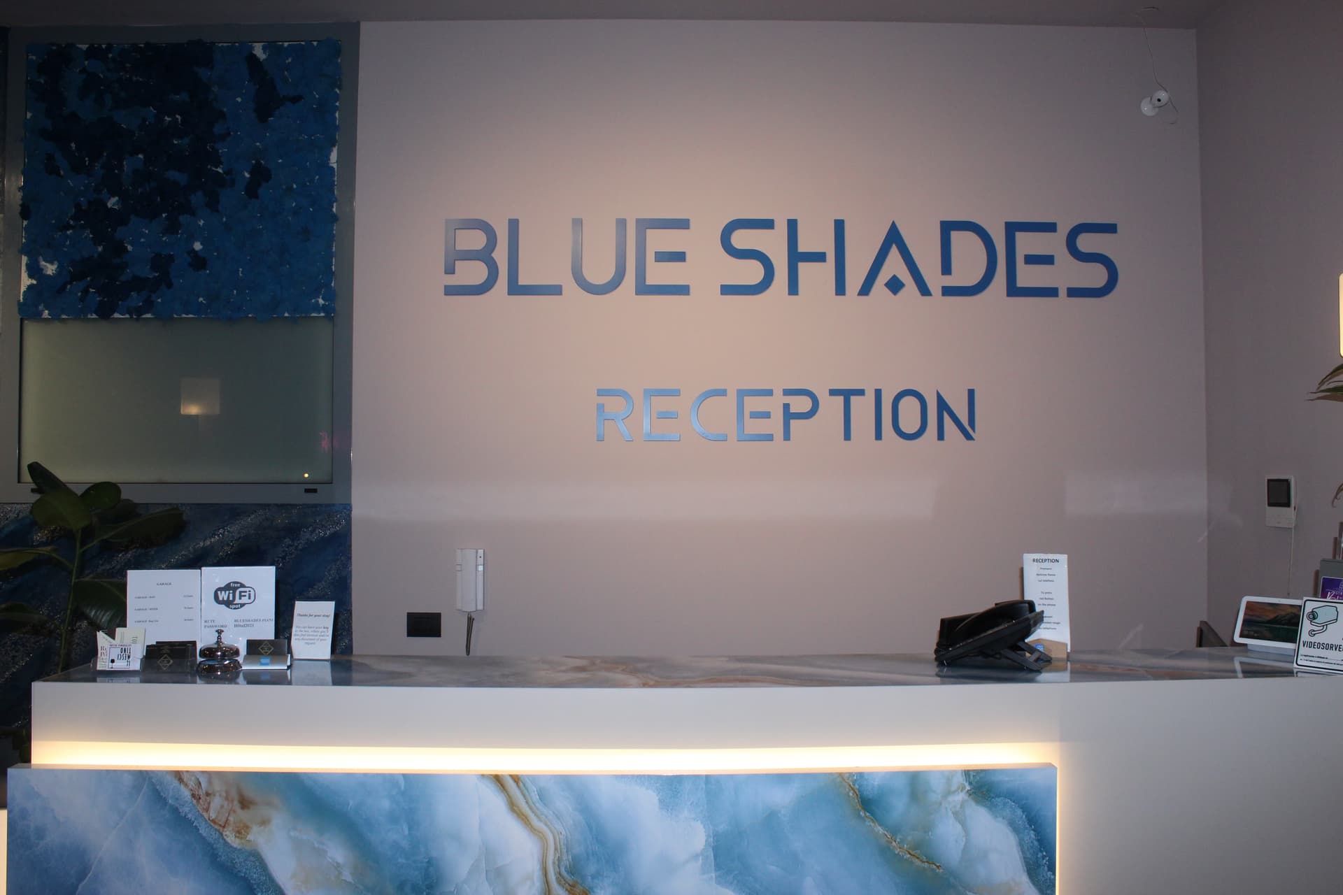 Blue Shades ApartHotel
