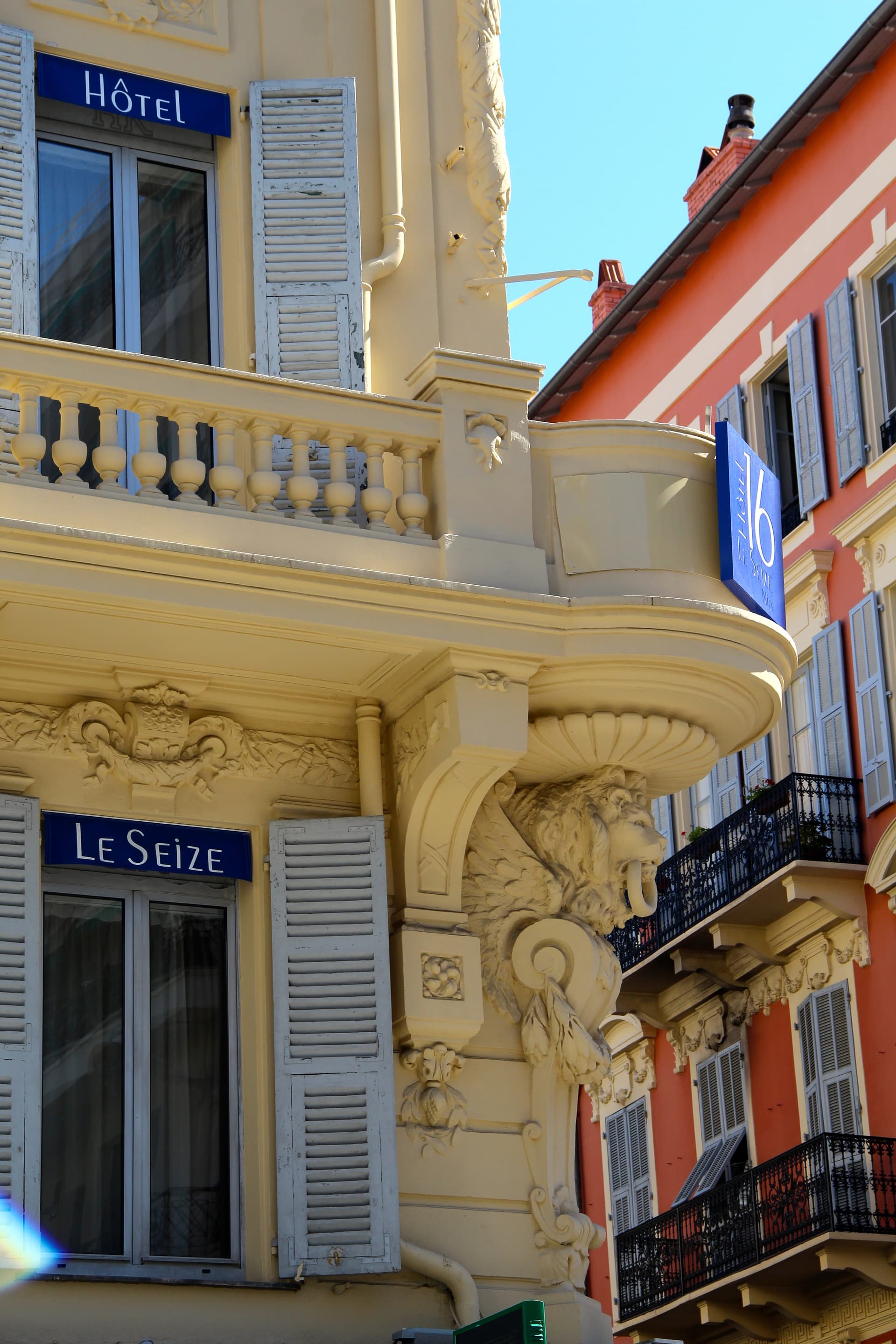 Qualys Hôtel Le Seize