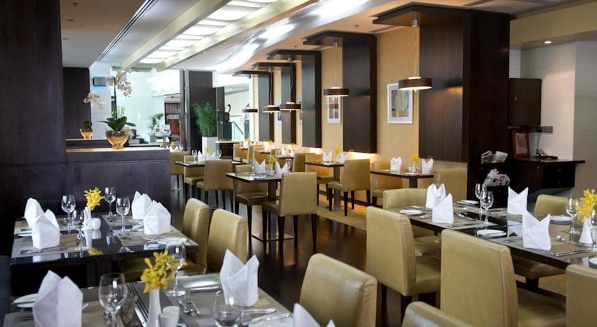 TIME Oak Hotel & Suites