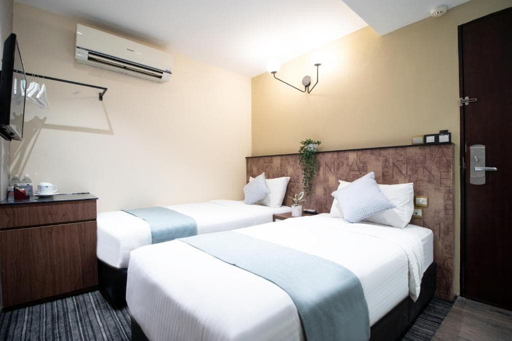 Harbour Ville Hotel - Hamilton