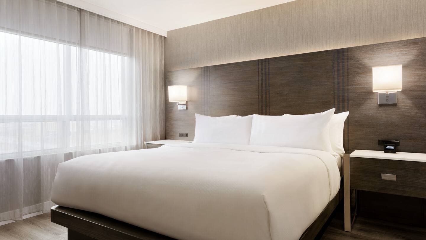 Embassy Suites by Hilton Toronto Airport