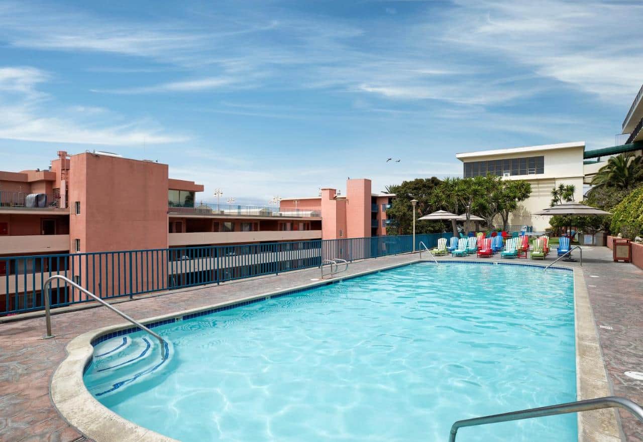 La Jolla Cove Hotel & Suites