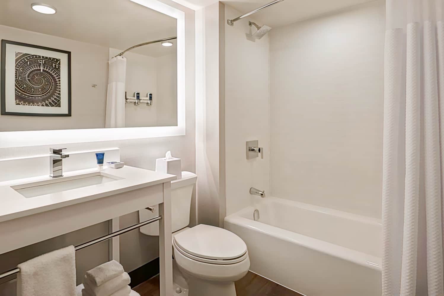 Four Points by Sheraton Toronto Airport East