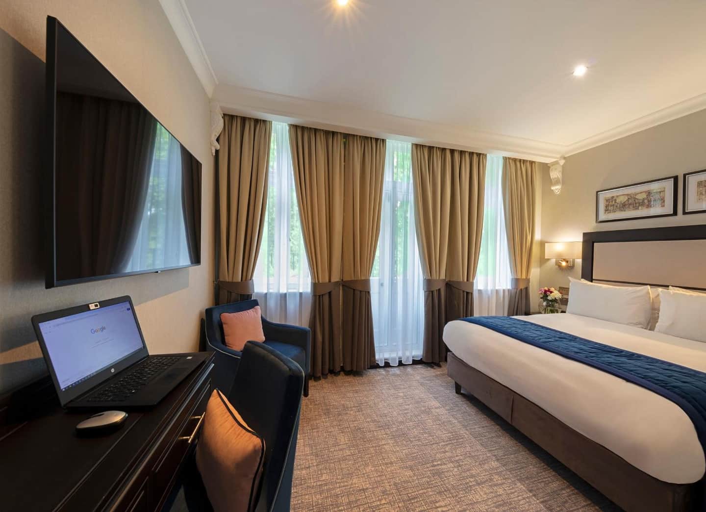 The Wellington by Blue Orchid Hospitality