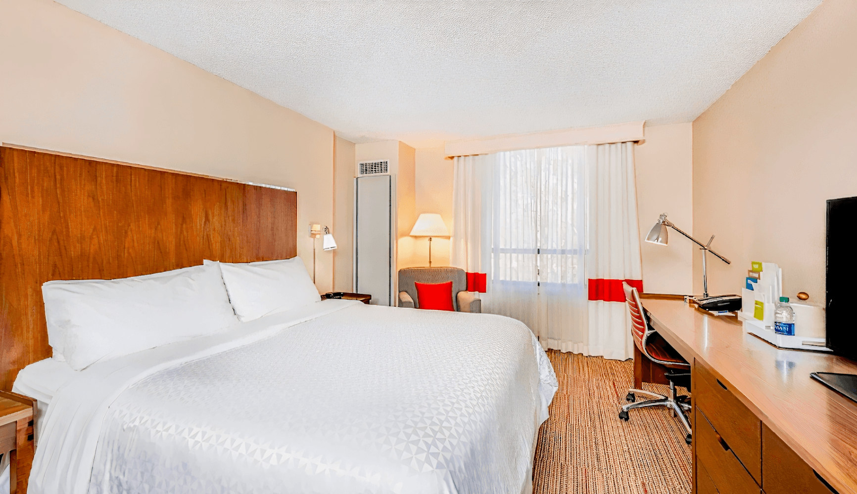 Four Points by Sheraton Charlotte