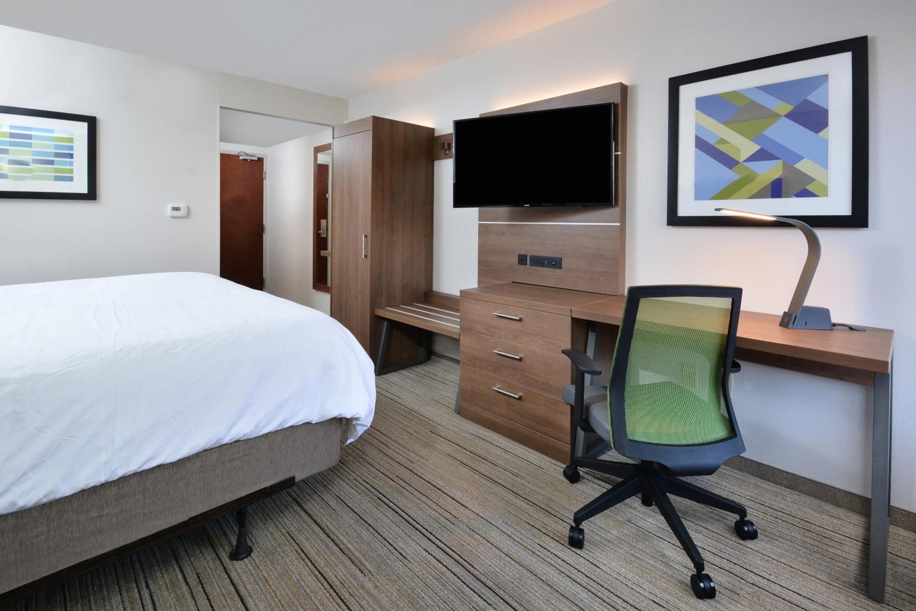 Holiday Inn Express Raleigh-Durham Airport, an IHG Hotel