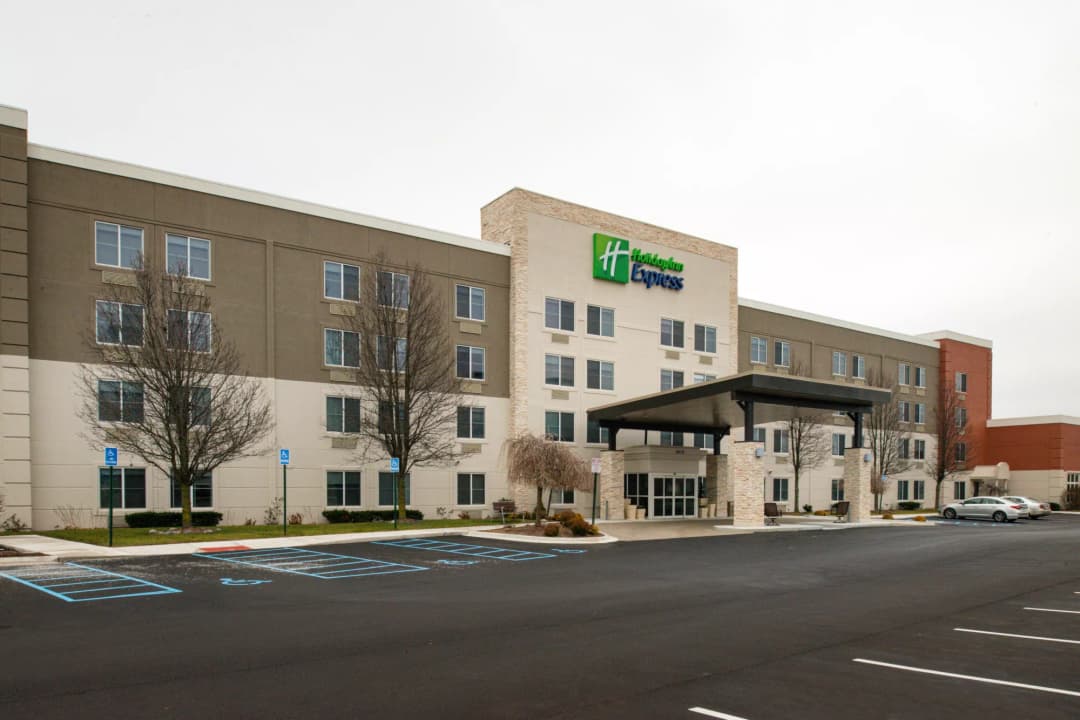 Holiday Inn Express Wixom, an IHG Hotel