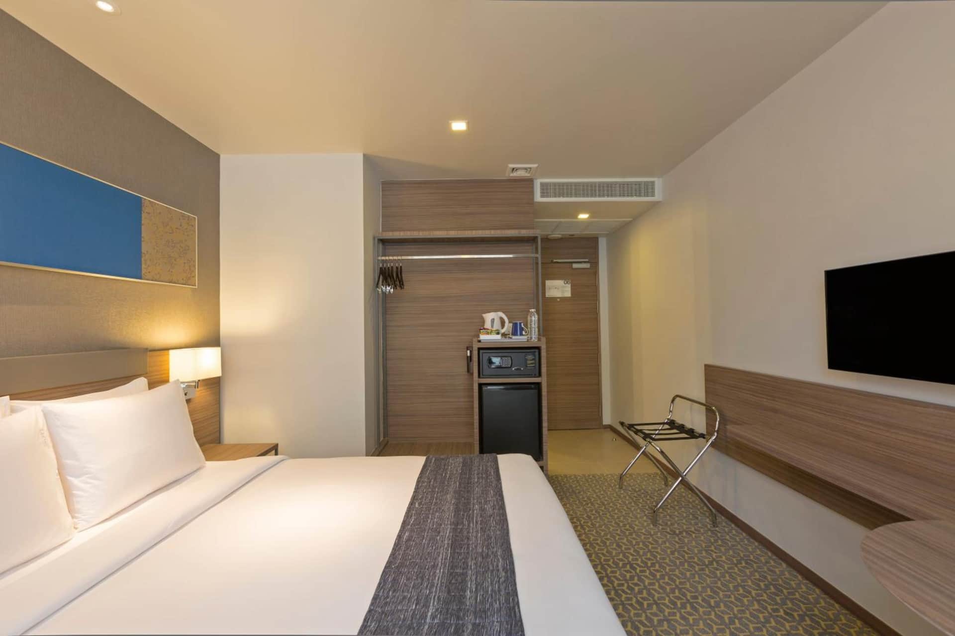 Holiday Inn Express Bangkok Sathorn