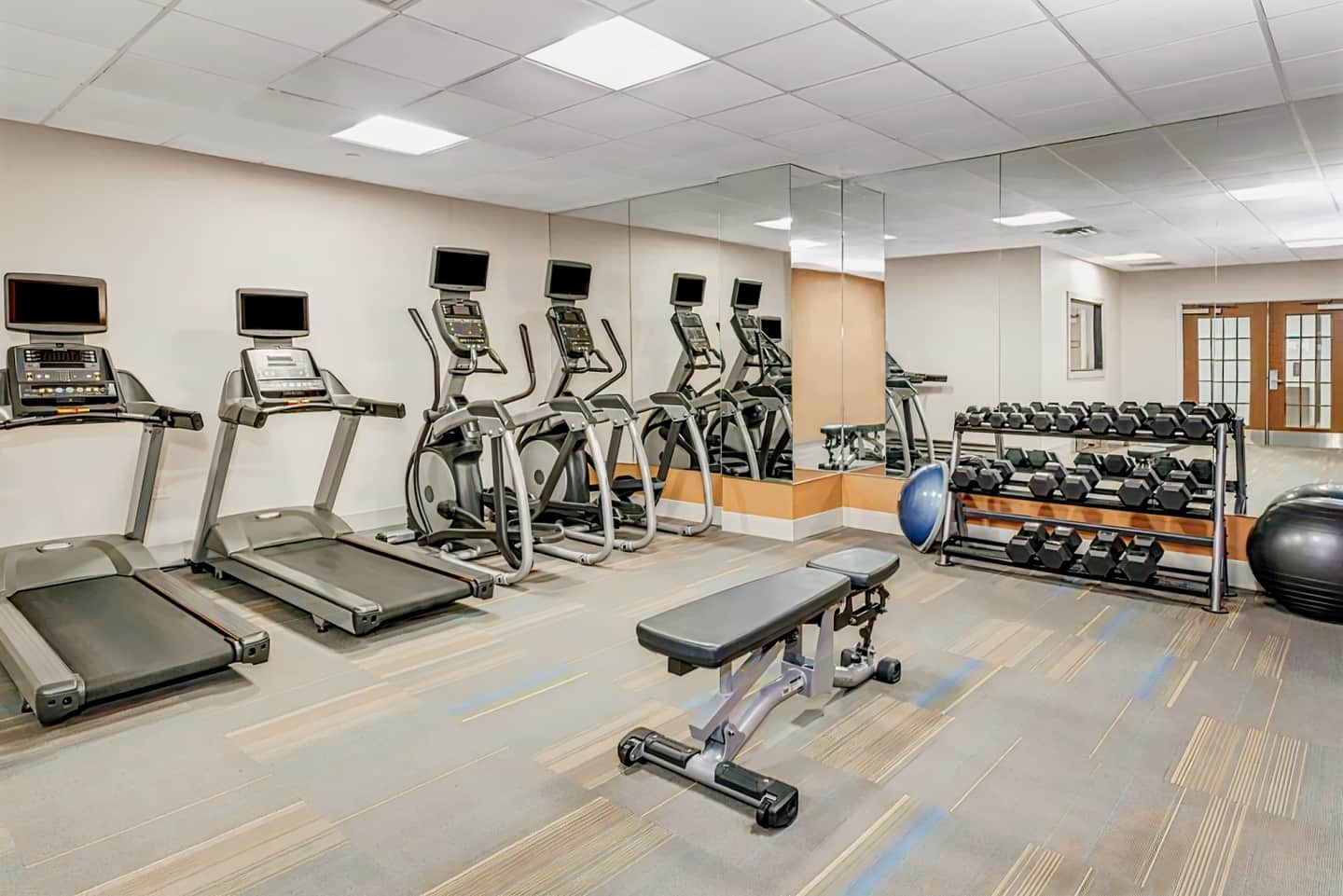 Holiday Inn Express Hotel & Suites East End