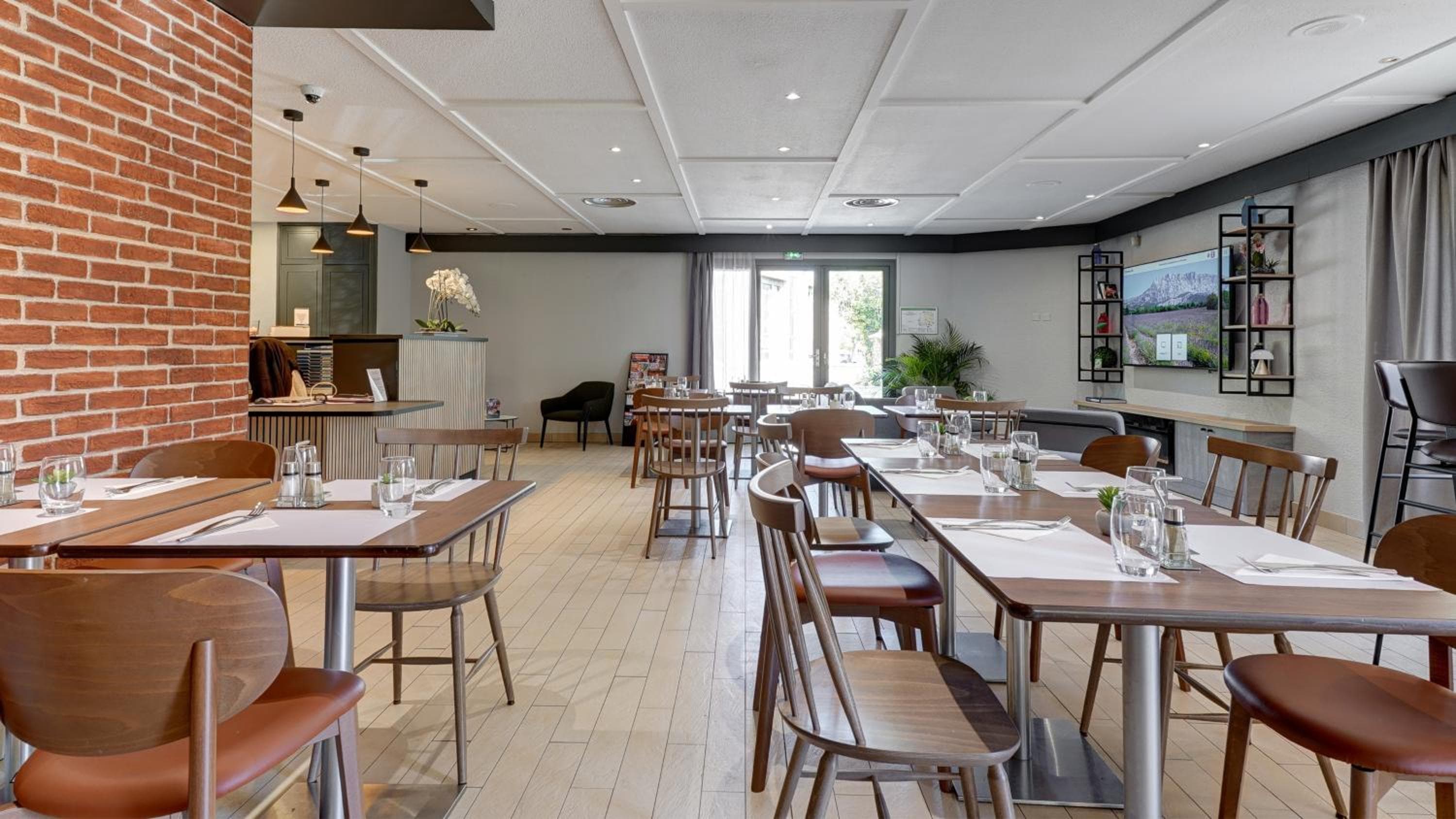 Campanile Poitiers Sud Aéroport