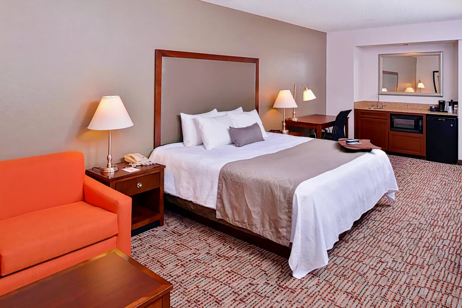 Best Western Plus Wichita West Airport Inn