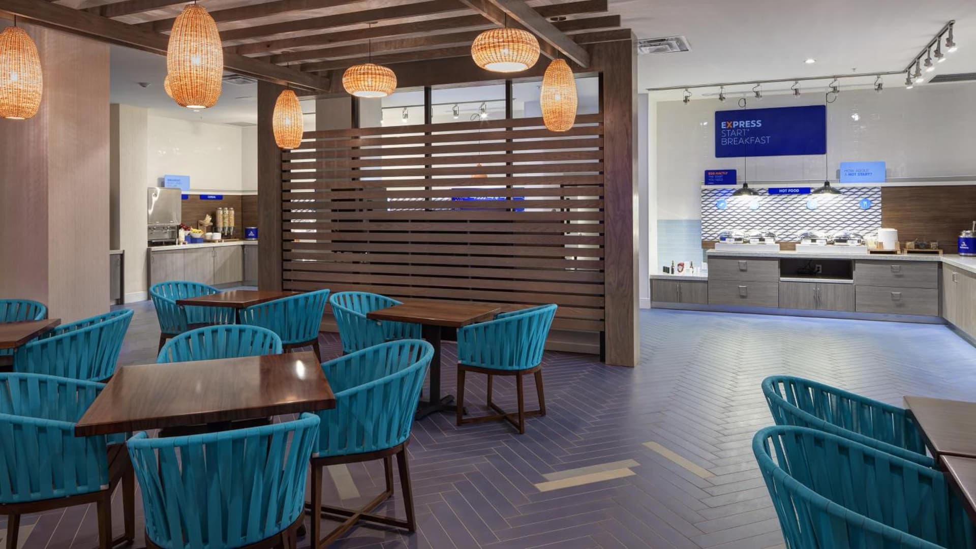 Holiday Inn Express & Suites Orlando At Seaworld, an IHG Hotel