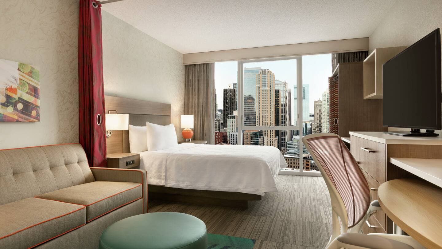 Home2 Suites by Hilton Chicago River North
