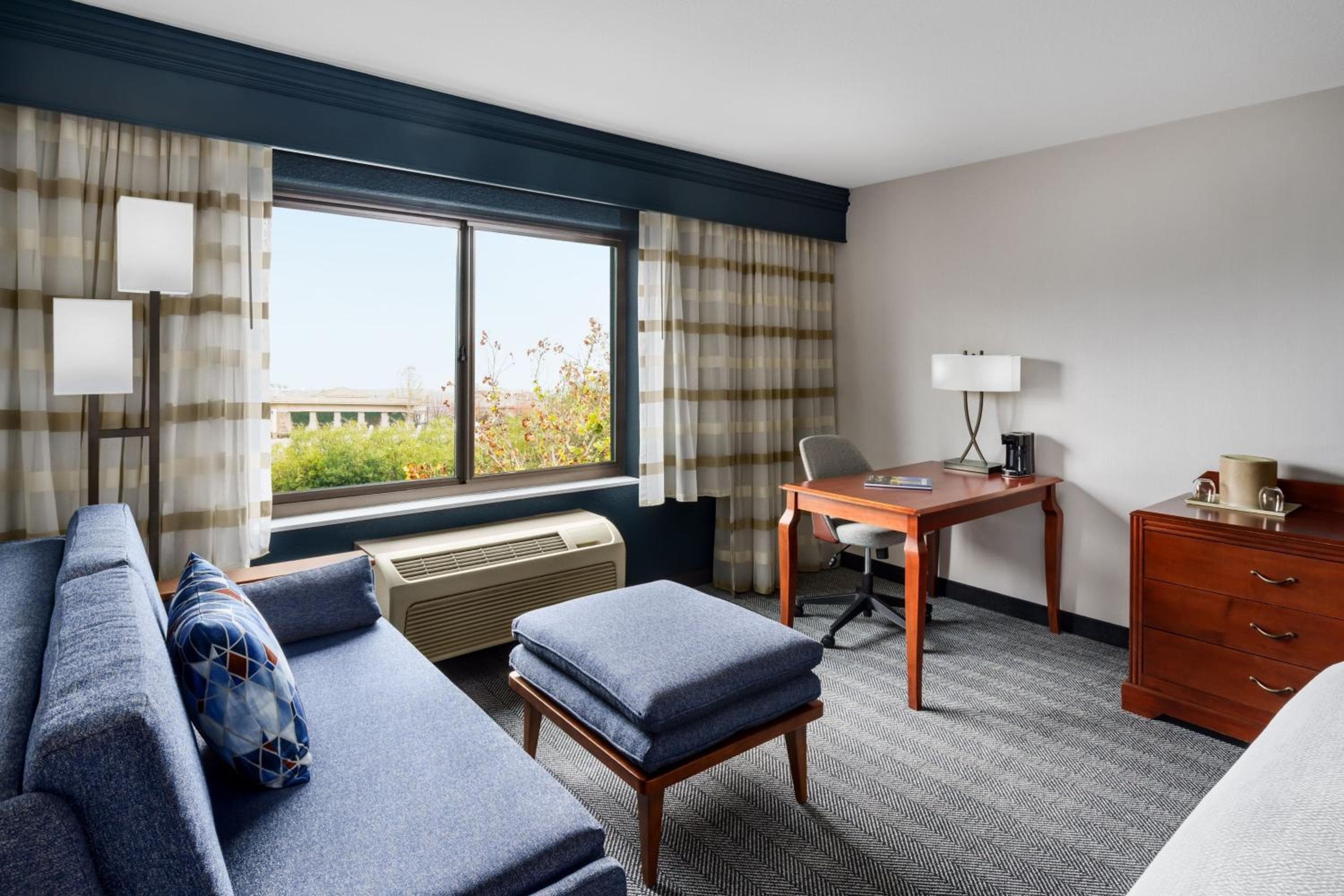 Courtyard by Marriott Sacramento Folsom