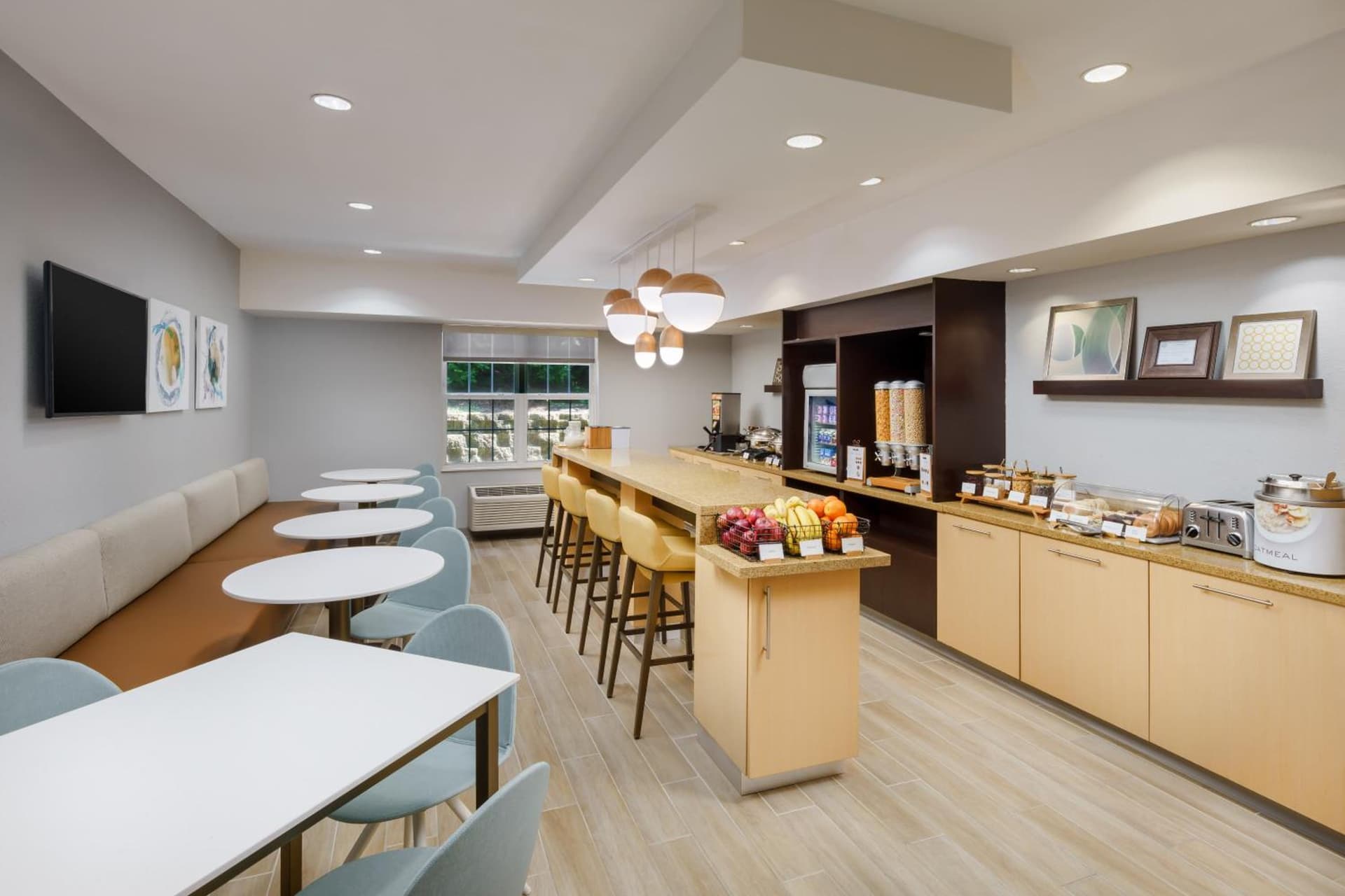 TownePlace Suites by Marriott Manchester-Boston Regional Airport