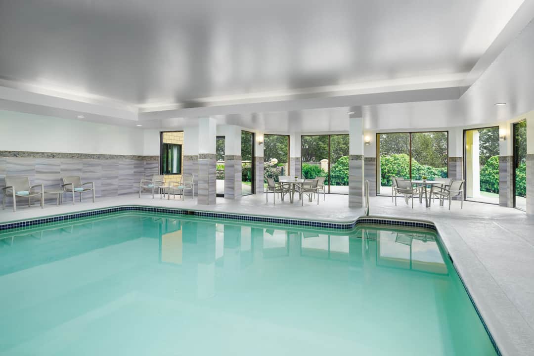 Courtyard by Marriott Manchester-Boston Regional Airport