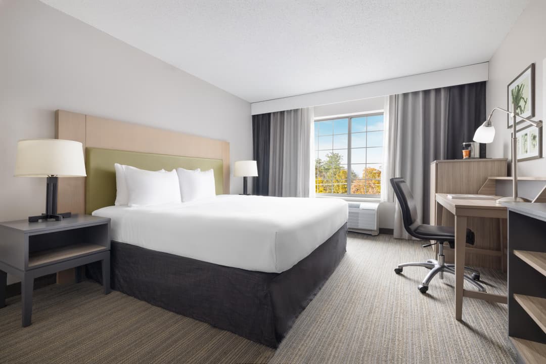 Country Inn & Suites by Radisson, Springfield, OH