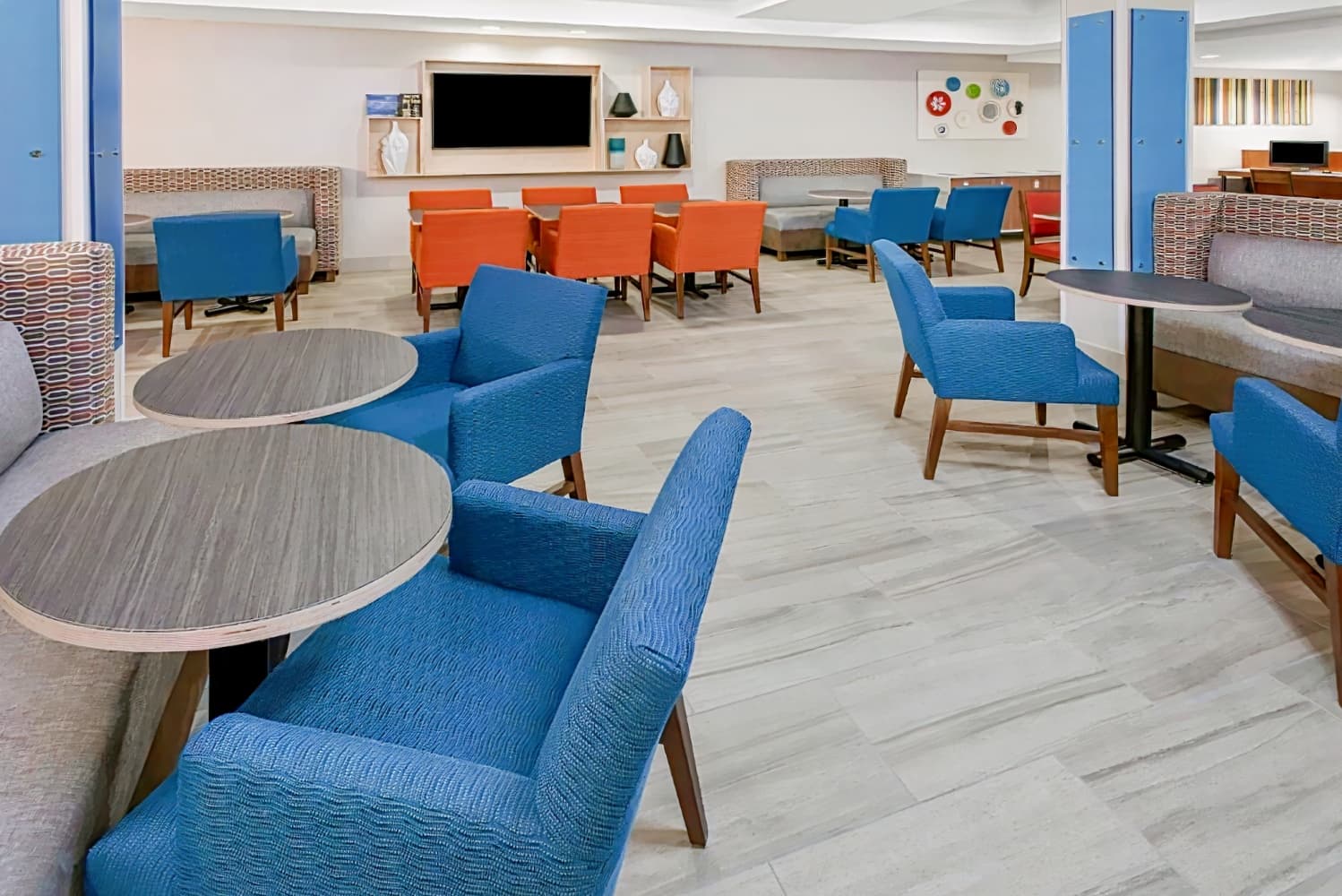 Holiday Inn Express Hotel & Suites Lake Zurich-Barrington, an IHG Hotel