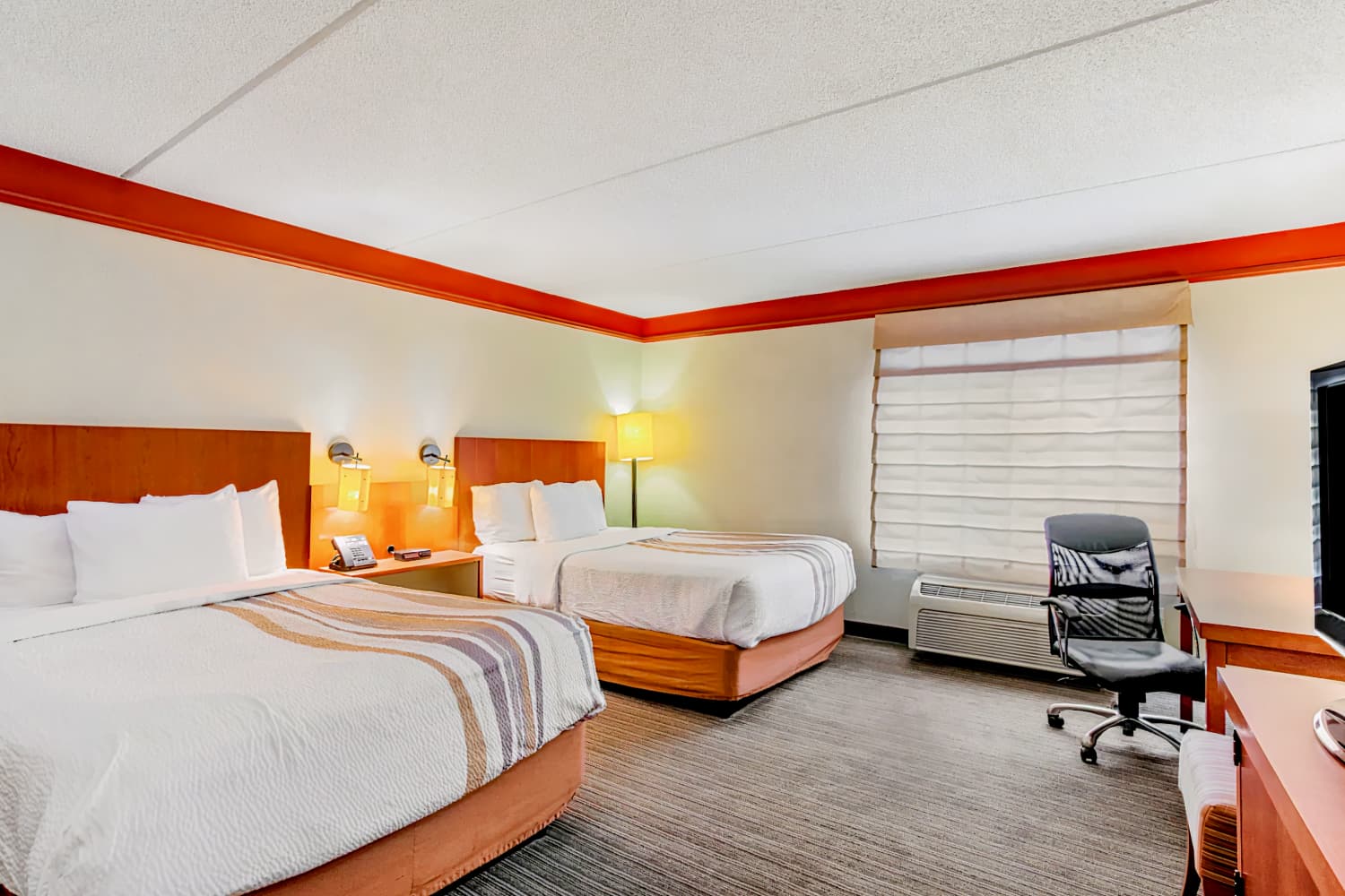 La Quinta Inn & Suites by Wyndham Raleigh/Durham Southpoint