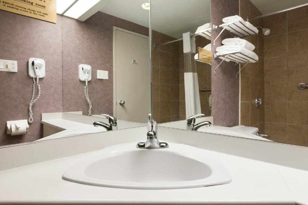 Days Inn by Wyndham Ottawa West