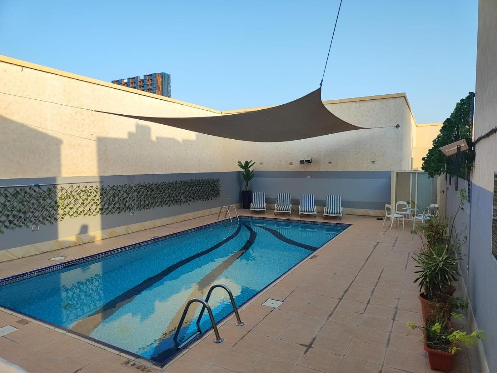 Al Raya Hotel Apartments