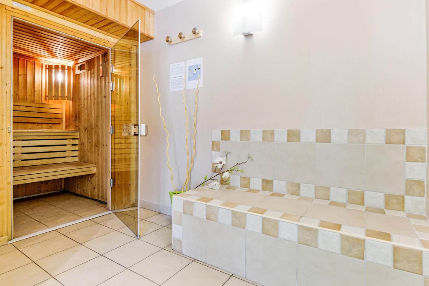 Zenitude Hôtel-Résidences Toulon Six Fours