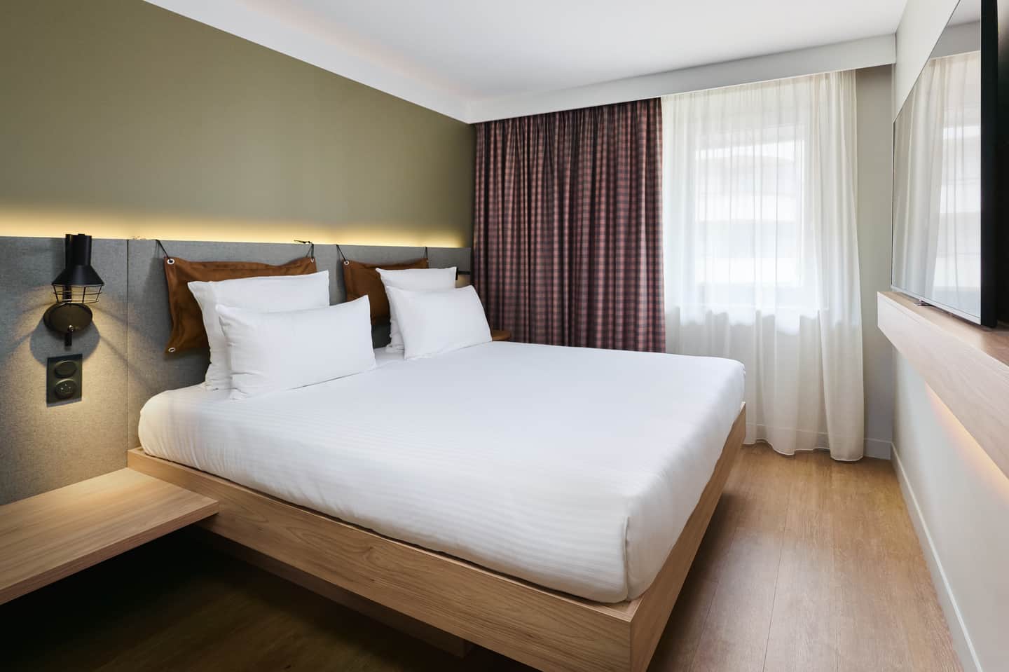 Moxy Annecy