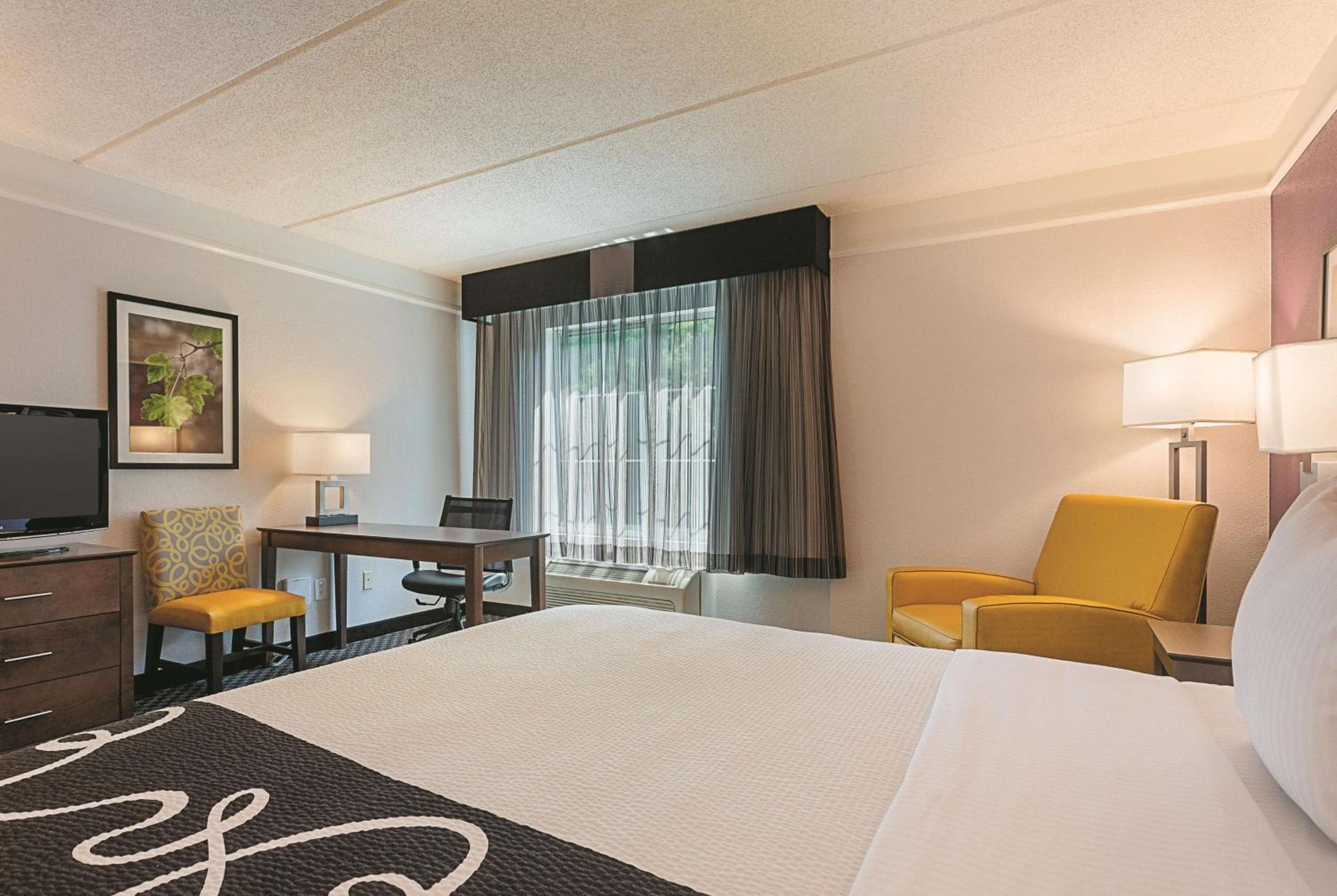 La Quinta Inn & Suites by Wyndham Atlanta Alpharetta