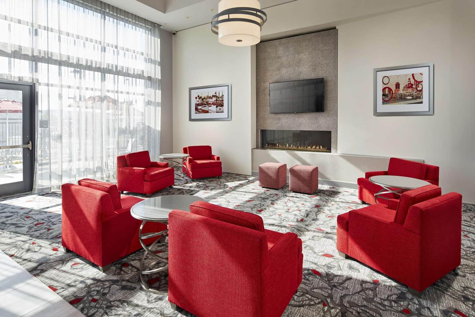 Hampton Inn Long Beach Airport