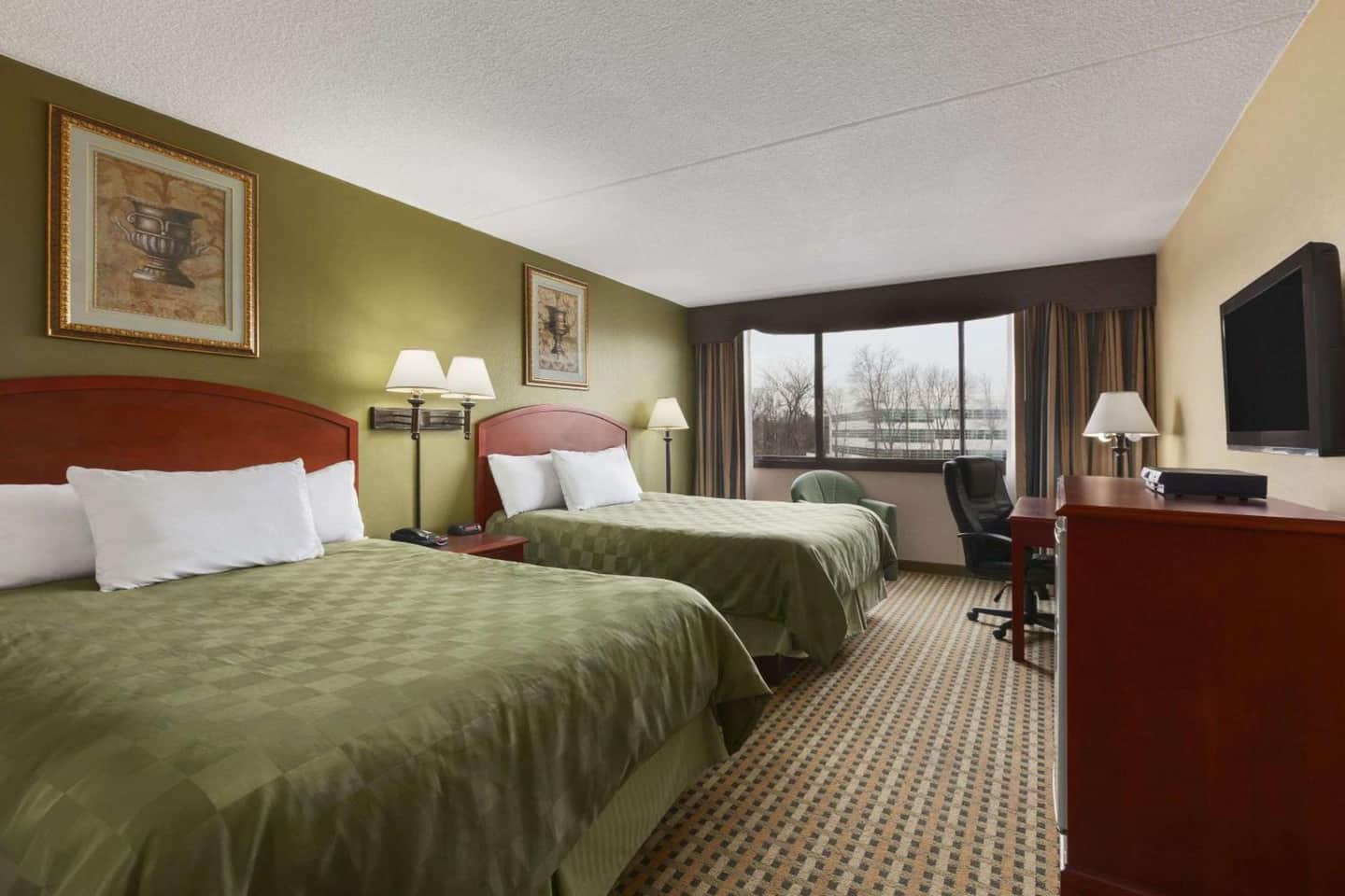Ramada by Wyndham Rochelle Park Near Paramus